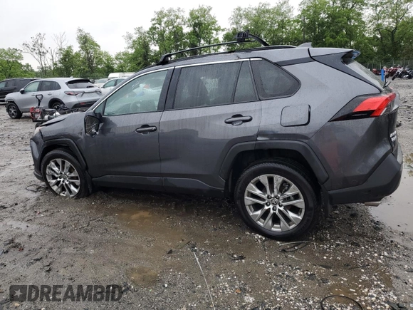 2023 Toyota RAV4 XLE Premium z VIN 2T3A1RFVXPC389584, wystawiony jako Copart lot #56968825 z przebiegiem 15 098 mil mil oraz Szkoda całkowita • Salvage title. Historia ofert i sprzedaży dostępna na DreamBid. Obrazek 2.