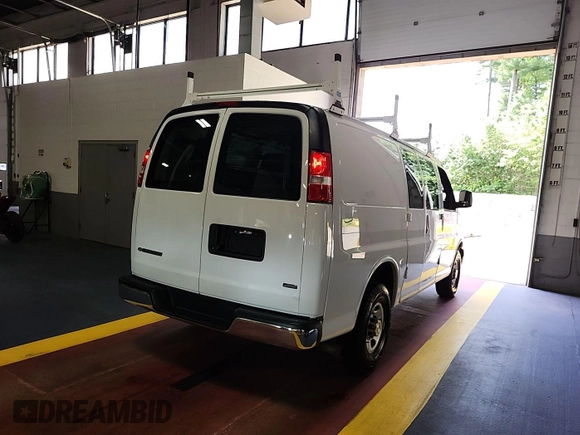 2020 Chevrolet Express Cargo with VIN 1GCWGAFG0L1185522, listed as a IAAI auction lot 42842195 with 128,884 mi miles and . Bid and sale history available at DreamBid. Image 17.