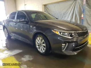 2018 Kia Optima S with VIN 5XXGT4L32JG182500, listed as a Copart auction lot 50400815 with 77,716 mi miles and Clean Title. Bid and sale history available at carsss.com. Image 4.