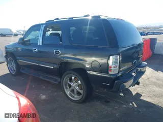 2004 Chevrolet Tahoe LT with VIN 1GNEC13Z44R289535, listed as a IAAI auction lot 41681721 with 298,366 mi miles. Bid and sale history available at carsss.com. Image 3.