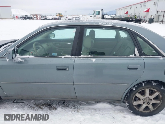 2000 Toyota Avalon XL with VIN 4T1BF28B0YU024002, listed as a IAAI auction lot 41521846 with 223,818 mi miles and . Bid and sale history available at DreamBid. Image 14.