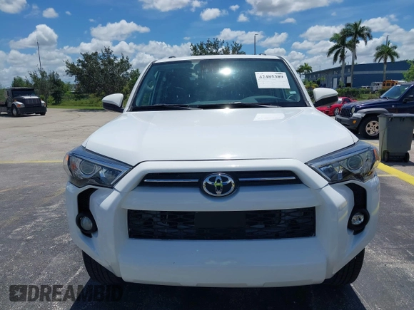 2024 Toyota 4Runner SR5 with VIN JTEEU5JR6R5310976, listed as a IAAI auction lot 42485389 with 23,190 mi miles and . Bid and sale history available at DreamBid. Image 6.