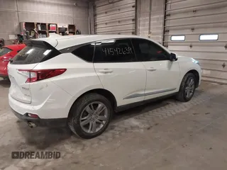 2019 Acura RDX w/Advance Pkg with VIN 5J8TC2H72KL016172, listed as a IAAI auction lot 41542639 with 105,104 mi miles. Bid and sale history available at carsss.com. Image 4.