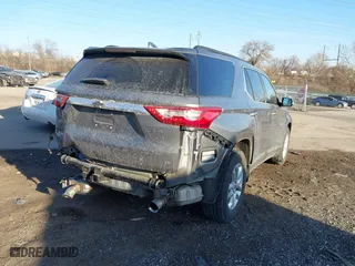 2020 Chevrolet Traverse LT Leather with VIN 1GNEVHKW5LJ316880, listed as a IAAI auction lot 41387661 with 35,268 mi miles. Bid and sale history available at carsss.com. Image 6.