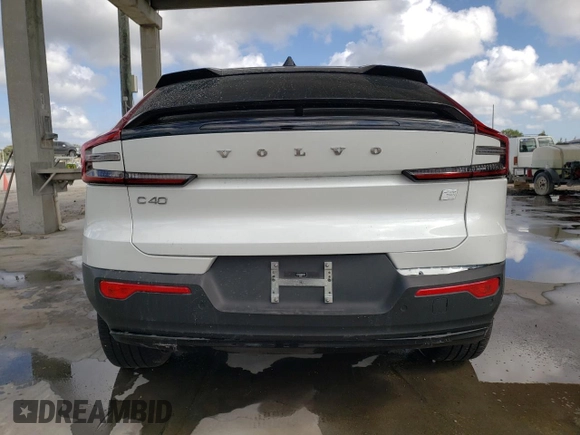 2022 Volvo C40 Ultimate с VIN YV4ED3GB5N2007036, выставлен на аукционе Copart как лот 47519903 с пробегом Не указан миль и . История ставок и продаж доступна на DreamBid. Изображение 6.