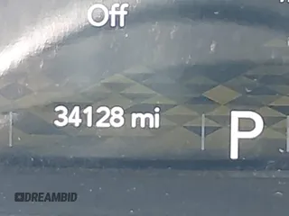 2024 Jeep Wrangler Sahara z VIN 1C4RJXP6XRW249035, wystawiony jako IAAI lot #42441640 z przebiegiem 34 128 mil mil oraz . Historia ofert i sprzedaży dostępna na DreamBid. Obrazek 16.