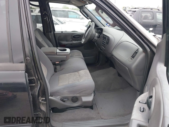 2003 Ford F-150 XLT with VIN 1FTRW07613KD14135, listed as a IAAI auction lot 41879756 with 197,515 mi miles. Bid and sale history available at carsss.com. Image 5.