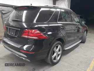 2017 Mercedes-Benz GLE 350 z VIN 4JGDA5JB5HA982900, wystawiony jako IAAI lot #42087006 z przebiegiem 133 294 mil mil oraz . Historia ofert i sprzedaży dostępna na DreamBid. Obrazek 4.