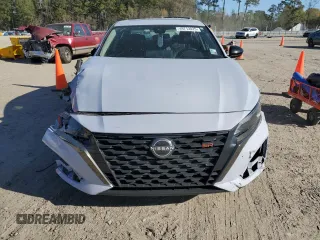 2024 Nissan Altima SR with VIN 1N4BL4CV2RN408648, listed as a Copart auction lot 49713425 with 15,704 mi miles and Salvage Title. Bid and sale history available at DreamBid. Image 5.