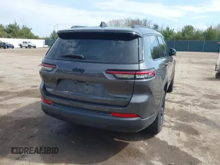 2024 Jeep Grand Cherokee Limited with VIN 1C4RJKBG6R8617895, listed as a IAAI auction lot 42084511 with 8,735 mi miles and . Bid and sale history available at DreamBid. Image 4.