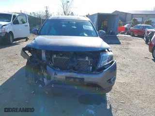 2016 Nissan Pathfinder Platinum with VIN 5N1AR2MM4GC622642, listed as a IAAI auction lot 41385398 with 154,193 mi miles. Bid and sale history available at carsss.com. Image 6.