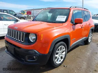 2015 Jeep Renegade Latitude with VIN ZACCJABTXFPC10180, listed as a IAAI auction lot 41793305 with 102,769 mi miles. Bid and sale history available at carsss.com. Image 17.