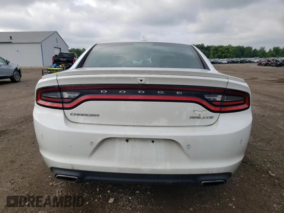 2015 Dodge Charger SXT with VIN 2C3CDXHG4FH832400, listed as a Copart auction lot 61493795 with 134,582 mi miles and Salvage title. Bid and sale history available at DreamBid. Image 6.