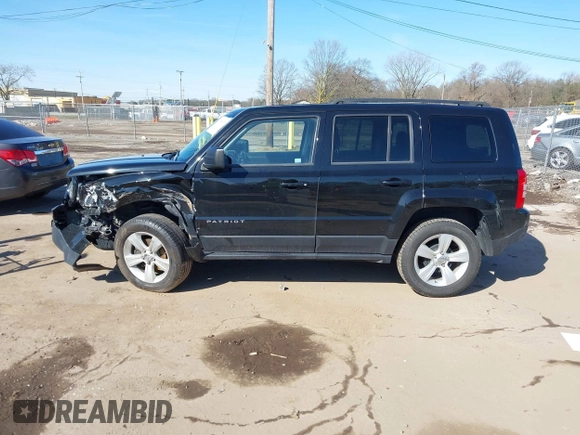 2015 Jeep Patriot Sport with VIN 1C4NJPBB8FD399932, listed as a IAAI auction lot 41935017 with 92,379 mi miles. Bid and sale history available at carsss.com. Image 14.
