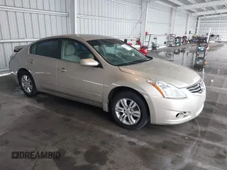 2012 Nissan Altima S z VIN 1N4AL2AP5CC141206, wystawiony jako IAAI lot #42408512 z przebiegiem 109 620 mil mil oraz . Historia ofert i sprzedaży dostępna na DreamBid. Obrazek 1.