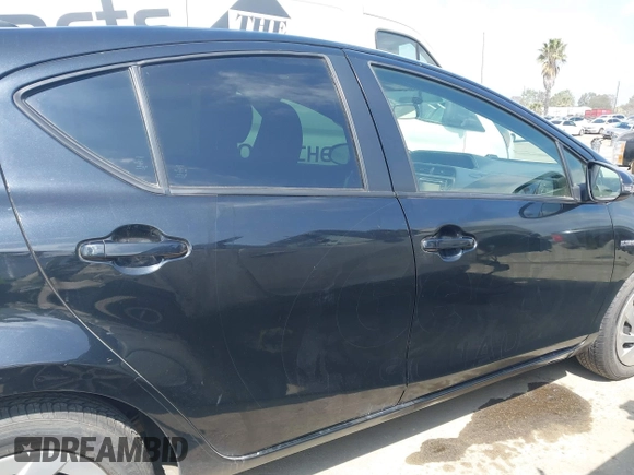 2016 Toyota Prius One z VIN JTDKDTB37G1120985, wystawiony jako IAAI lot #42030170 z przebiegiem 58 288 mil mil oraz . Historia ofert i sprzedaży dostępna na DreamBid. Obrazek 13.
