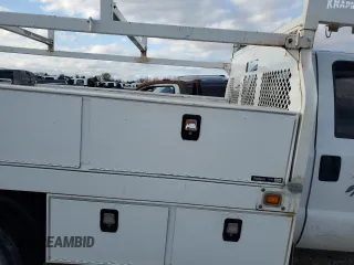 2016 Ford F-550 XL с VIN 1FDUF5GT9GEC32893, выставлен на аукционе Copart как лот 61276675 с пробегом 72 707 миль миль и Списание • Salvage title. История ставок и продаж доступна на DreamBid. Изображение 6.