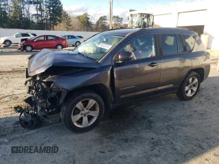 2015 Jeep Compass High Altitude Edition with VIN 1C4NJDEB8FD395566, listed as a Copart auction lot 86682874 with 198,560 mi miles and Salvage Title. Bid and sale history available at carsss.com. Image 1.