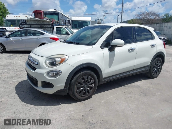 2016 FIAT 500X Pop z VIN ZFBCFXAT6GP477503, wystawiony jako IAAI lot #42536327 z przebiegiem 128 446 mil mil oraz . Historia ofert i sprzedaży dostępna na DreamBid. Obrazek 2.