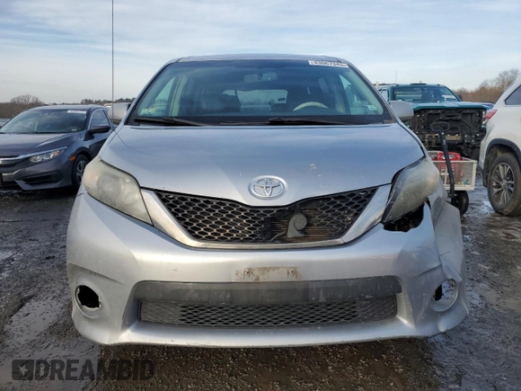 2013 Toyota Sienna SE with VIN 5TDXK3DC3DS395695, listed as a Copart auction lot 43667345 with 188,455 mi miles and Clean title. Bid and sale history available at DreamBid. Image 5.