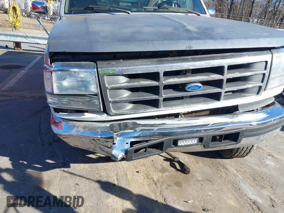 1996 Ford F-150 with VIN 1FTEX14N4TKA28292, listed as a IAAI auction lot 41422154 with 173,728 mi miles. Bid and sale history available at carsss.com. Image 6.