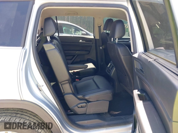 2019 Volkswagen Atlas SE with VIN 1V2UR2CA7KC528108, listed as a IAAI auction lot 42045402 with 66,479 mi miles and . Bid and sale history available at DreamBid. Image 8.