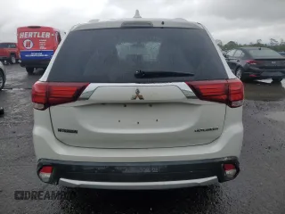 2018 Mitsubishi Outlander ES z VIN JA4AD2A36JZ063303, wystawiony jako Copart lot #58082995 z przebiegiem 132 479 mil mil oraz Czysty tytuł • Clean title. Historia ofert i sprzedaży dostępna na DreamBid. Obrazek 6.