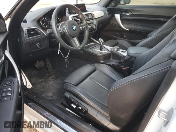 2020 BMW M2 z VIN WBA2N3C00L7E38388, wystawiony jako Copart lot #74611864 z przebiegiem 16 035 mil mil oraz Szkoda całkowita • Salvage title. Historia ofert i sprzedaży dostępna na DreamBid. Obrazek 8.
