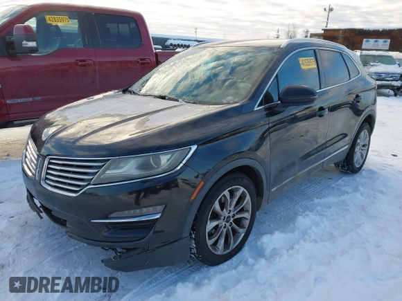 2015 Lincoln MKC with VIN 5LMTJ2AHXFUJ01440, listed as a IAAI auction lot 41526975 with 104,280 mi miles. Bid and sale history available at carsss.com. Image 17.
