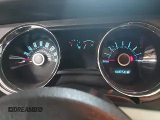 2013 Ford Mustang GT с VIN 1ZVBP8CF2D5262272, выставлен на аукционе IAAI как лот 42532062 с пробегом 207 672 миль миль и . История ставок и продаж доступна на DreamBid. Изображение 7.