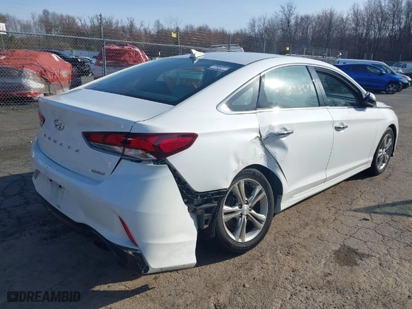 2019 Hyundai Sonata Sport with VIN 5NPE34AF0KH737194, listed as a IAAI auction lot 41898277 with 72,142 mi miles. Bid and sale history available at carsss.com. Image 4.