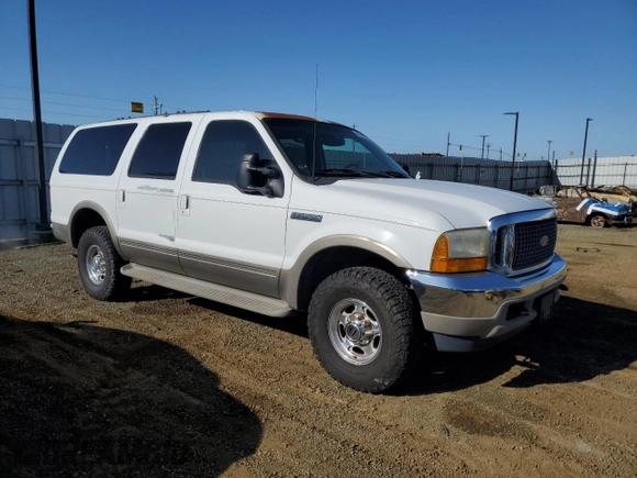 2000 Ford Excursion Limited with VIN 1FMNU43S5YEE00578, listed as a Copart auction lot 51842985 with 174,089 mi miles and Clean title. Bid and sale history available at DreamBid. Image 4.