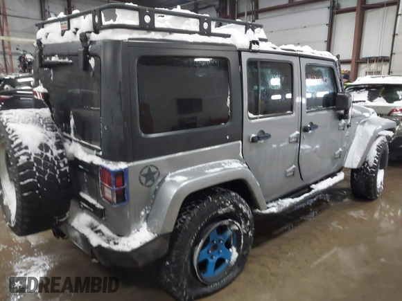 2013 Jeep Wrangler Unlimited Sport z VIN 1C4BJWDG3DL628784, wystawiony jako IAAI lot #41311183 z przebiegiem 125 118 mil mil oraz . Historia ofert i sprzedaży dostępna na DreamBid. Obrazek 4.