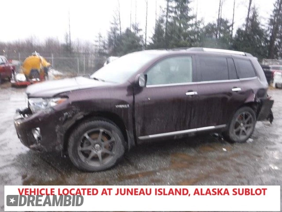 2011 Toyota Highlander Hybrid Limited with VIN JTEDC3EH1B2001265, listed as a Copart auction lot 41340335 with 73,843 mi miles and Salvage Title. Bid and sale history available at carsss.com. Image 1.