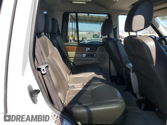 2016 Land Rover LR4 HSE Lux with VIN SALAK2V69GA792458, listed as a Copart auction lot 52592155 with 128,664 mi miles and Salvage Title. Bid and sale history available at DreamBid. Image 11.