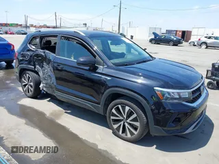 2022 Volkswagen Taos SE z VIN 3VVRX7B2XNM068564, wystawiony jako IAAI lot #42174805 z przebiegiem 26 307 mil mil oraz . Historia ofert i sprzedaży dostępna na DreamBid. Obrazek 1.