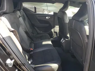 2021 Volvo XC40 z VIN YV4ED3UR2M2567418, wystawiony jako Copart lot #54073465 z przebiegiem 20 221 mil mil oraz Szkoda całkowita • Salvage title. Historia ofert i sprzedaży dostępna na DreamBid. Obrazek 10.