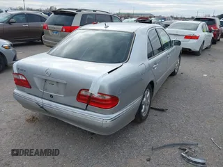 2002 Mercedes-Benz E-Class with VIN WDBJF65J62B460700, listed as a IAAI auction lot 41277847 with 1 mi miles. Bid and sale history available at carsss.com. Image 4.