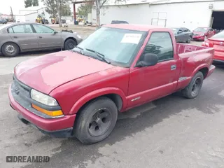 1998 Chevrolet S-10 LS with VIN 1GCCS1445W8168950, listed as a IAAI auction lot 41765254 with 210,751 mi miles. Bid and sale history available at carsss.com. Image 2.