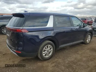 2024 Kia Carnival LX with VIN KNDNB4H39R6303228, listed as a Copart auction lot 78284124 with 8,738 mi miles and Salvage Title. Bid and sale history available at carsss.com. Image 3.