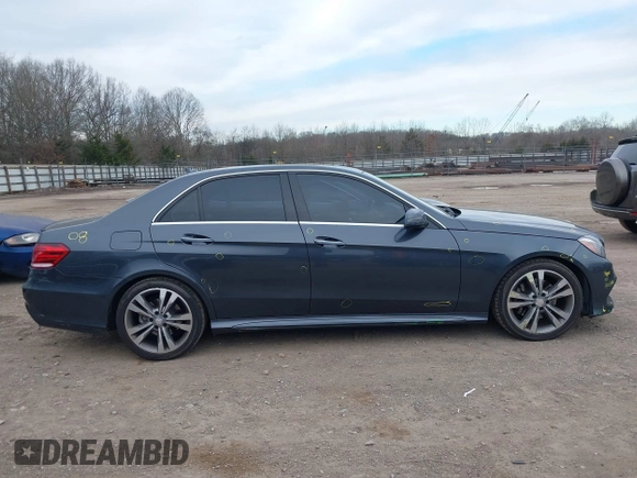 2014 Mercedes-Benz E 350 Sport с VIN WDDHF5KB2EA856839, выставлен на аукционе IAAI как лот 41752903 с пробегом 133 806 миль миль и . История ставок и продаж доступна на DreamBid. Изображение 13.