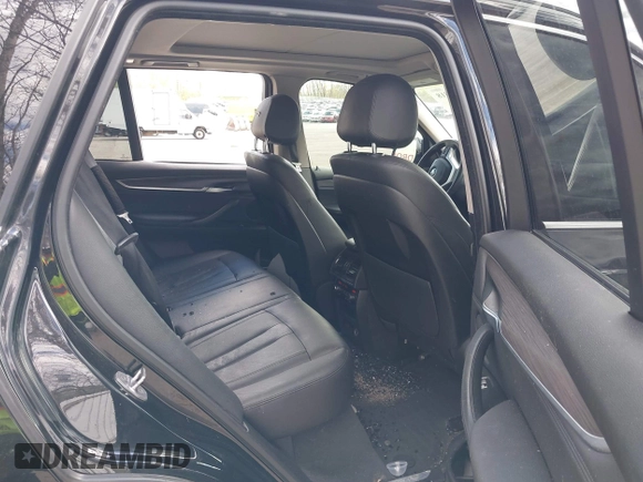 2016 BMW X5 xDrive35i z VIN 5UXKR0C59G0S91533, wystawiony jako IAAI lot #42148818 z przebiegiem 108 550 mil mil oraz . Historia ofert i sprzedaży dostępna na DreamBid. Obrazek 8.