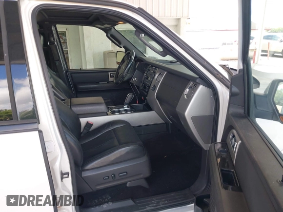 2011 Ford Expedition Max Limited с VIN 1FMJK1K50BEF09892, выставлен на аукционе IAAI как лот 42593101 с пробегом 250 189 миль миль и . История ставок и продаж доступна на DreamBid. Изображение 5.