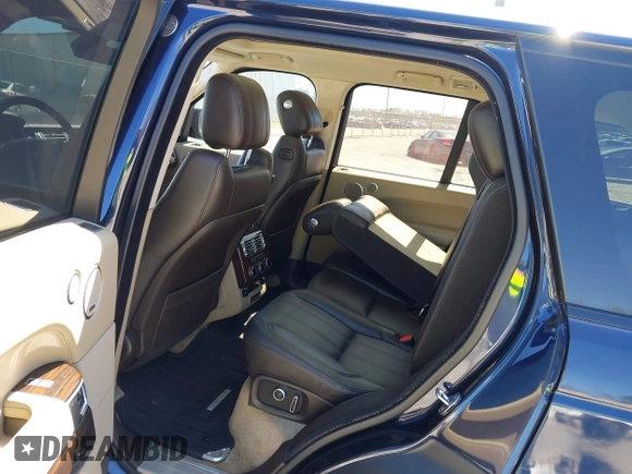 2016 Land Rover Range Rover HSE with VIN SALGS2PF9GA304181, listed as a IAAI auction lot 41812845 with 131,086 mi miles and . Bid and sale history available at DreamBid. Image 8.