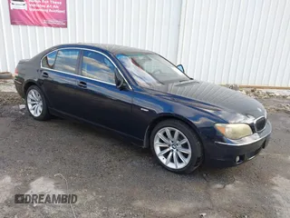 2008 BMW 7 Series 750i with VIN WBAHL83548DT14414, listed as a IAAI auction lot 41385596 with 153,303 mi miles and . Bid and sale history available at carsss.com. Image 1.