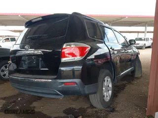 2013 Toyota Highlander with VIN 5TDZK3EH5DS122406, listed as a IAAI auction lot 41712911 with 1 mi miles. Bid and sale history available at carsss.com. Image 4.