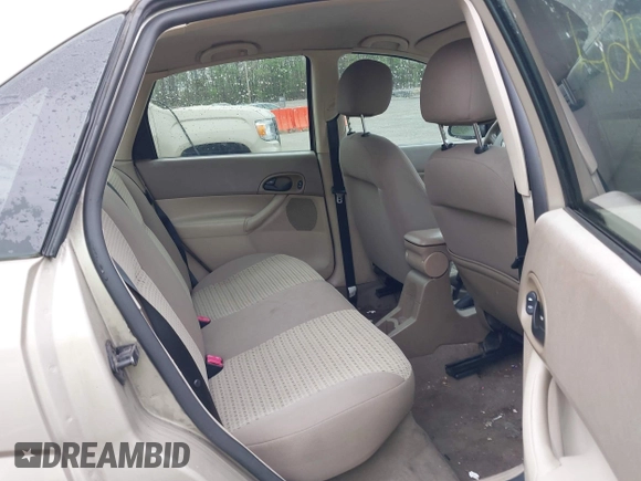 2006 Ford Focus S with VIN 1FAFP34N16W150966, listed as a IAAI auction lot 42038422 with 162,052 mi miles and . Bid and sale history available at carsss.com. Image 8.
