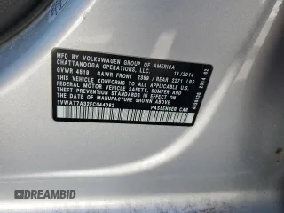 2015 Volkswagen Passat Limited Edition Edition z VIN 1VWAT7A32FC044082, wystawiony jako Copart lot #57514255 z przebiegiem 399 548 mil mil oraz Szkoda całkowita • Salvage title. Historia ofert i sprzedaży dostępna na DreamBid. Obrazek 12.