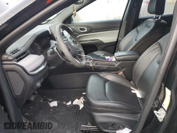 2024 Jeep Compass Latitude Lux with VIN 3C4NJDFN4RT583671, listed as a Copart auction lot 43194835 with 20,124 mi miles and Salvage title. Bid and sale history available at DreamBid. Image 7.