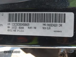 2013 Chrysler 200 Limited with VIN 1C3CCBCB9DN568029, listed as a IAAI auction lot 41412648 with 86,931 mi miles. Bid and sale history available at carsss.com. Image 9.